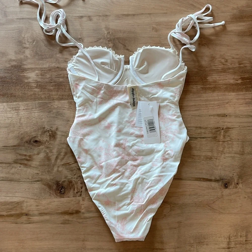 NWT Dippin’ Daisy’s Bonjour One Piece Swimsuit Je Taime Fleur Sexy Lingerie - Picture 7 of 13